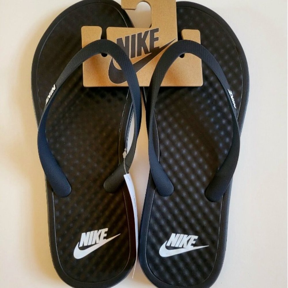 Nike On Deck Black Flip Flops with White Logo - Picture 1 of 5